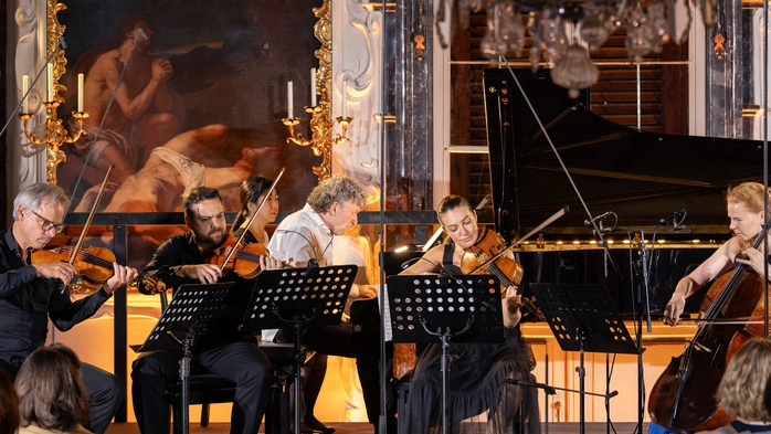 Das ad hoc Klavierquintett im Planetensaal