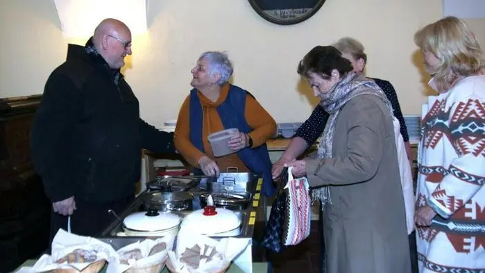 Zum Fastensuppenessen im Pfarrsaal von Maria Lankowitz luden am vergangenen Sonntag Bruder Elias Unegg gemeinsam mit der Katholischen Frauenbewegung unter Obfrau Maria Plos und der Organisatorin Eva Plos ein.