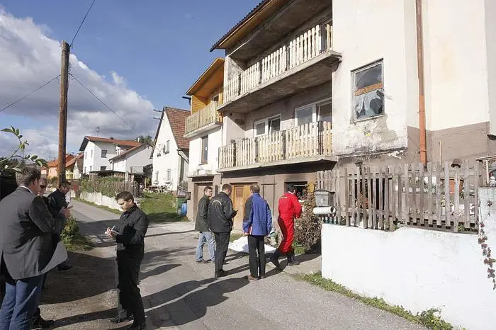 brand bei knittelfeld,   fam. urbanz für r. brinskelle  , markus z legt feuer und ist tot