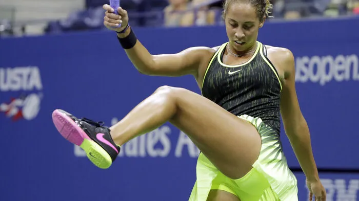 Madison Keys bestritt das letzte Spiel des ersten Tages - sie siegte gegen Landsfrau Alison Riske knapp mit 4:6, 7:6, 6:2.
