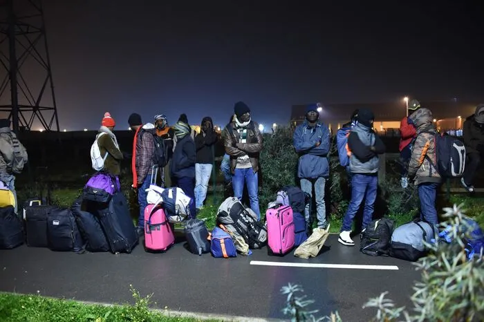 Den Menschen sollen zwei Regionen vorgegeben werden, zwischen denen sie wählen können. Ausgenommen sind Paris und Korsika.