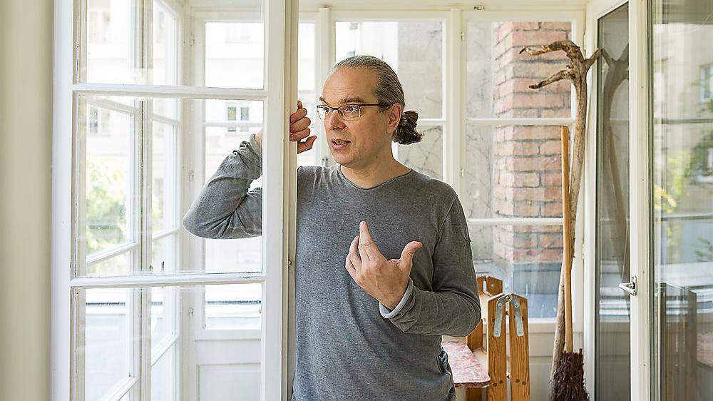 Bernhard Günther öffnet die Türen zu seinem Wohnungsjuwel in Wien