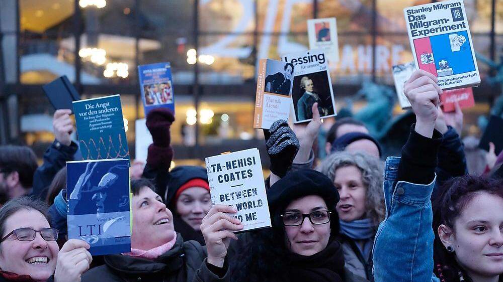 Protestaktion gegen rechte Verlage in Leipzig