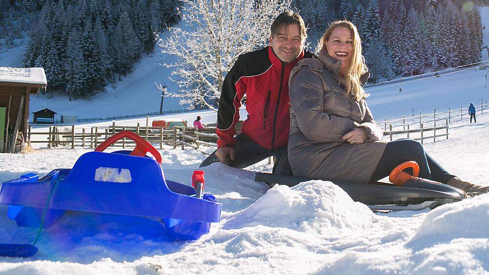 Rudi und Alexandra Sereinig laden zum Rodeln, Langlaufen und Skifahren ins Bodental.