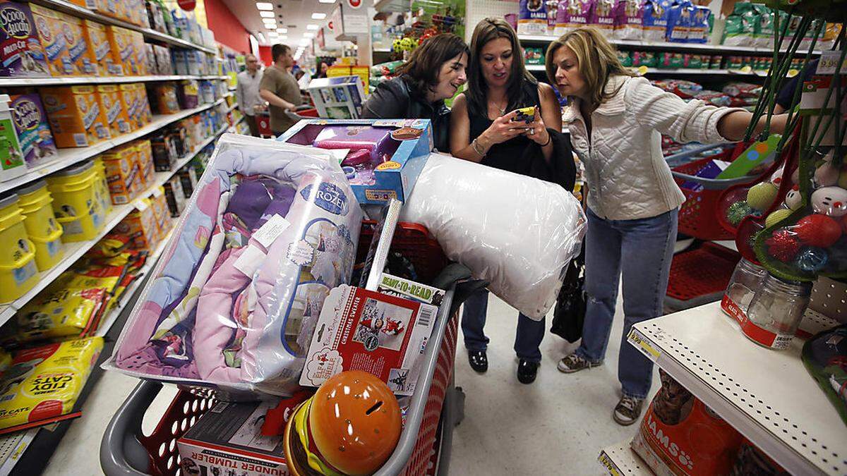 Der heutige Schwarze Freitag, der „Black Friday“, gilt in den USA als Starttag in ein traditionelles Familienwochenende. Er ist auch der Startschuss für das Weihnachtsgeschäft