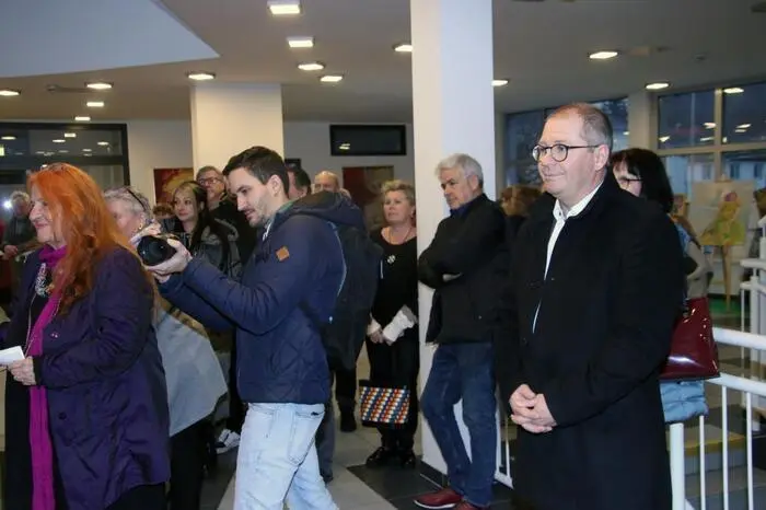 Bei der Eröffnung brachte Bürgermeister Bernd Osprian seine Freude über die rege Kunstszene in Voitsberg zum Ausdruck.