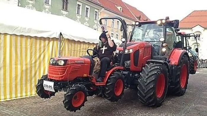 Das Narrenzelt ist ab heuer Geschichte, Vereine und Partner werden Rondeaus betreiben