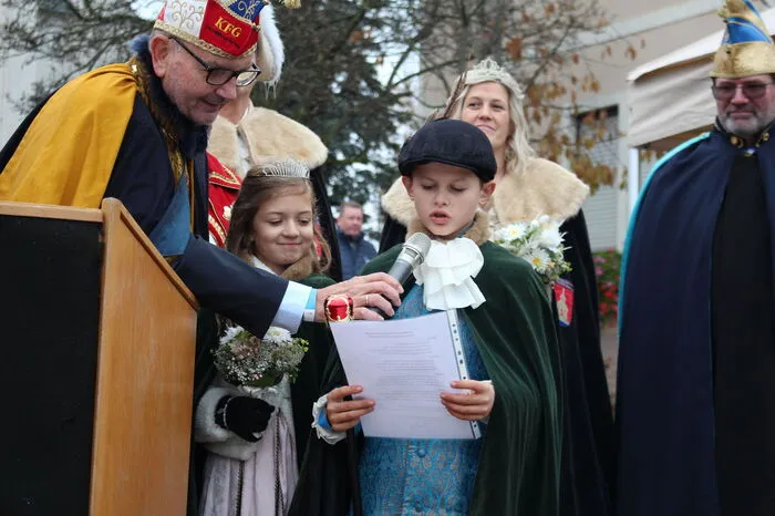 Ebenfalls neue Gesichter gab es beim Kinderprinzenpaar. Auf Prinz Moritz I. und Prinzessin Tina I. folgten Florian III. und Vanessa I.