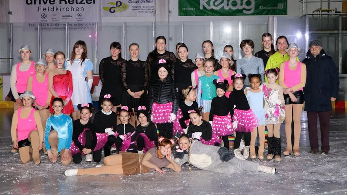Teilnehmer bei  der Eis Show 2025:
Grossen: Simone Scherkl, und Mariella Scherkl,
Marissa Pollinger,
Leonie Platzner,
Celine Krall,
Chantal Kofler,
Marie Urschitz,
Silvia und Sophie Ludwig,
Tamara und Marie, Felsenberger,
Filippa Dabringer,
Katrin Häberle,
Mia Trachtenberger,
Amelie Reimann,
Emma Sattler,
Emma Koller.

