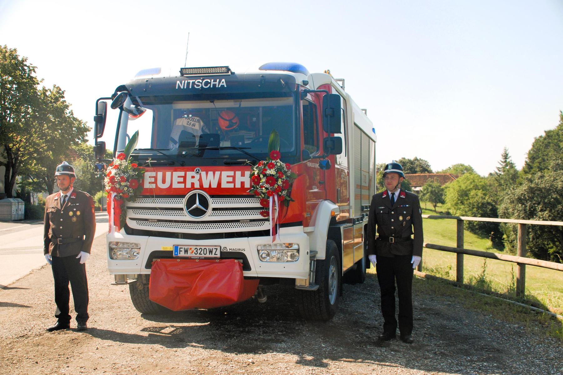 Neues Feuerwehrauto: Die Feuerwehr Nitscha feierte ihr Sommerfest und ihr neues Fahrzeug