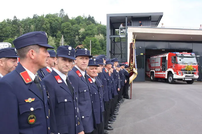 Feuerwehren des Abschnittes Glantal sowie die Trabantengarde waren mit dabei.