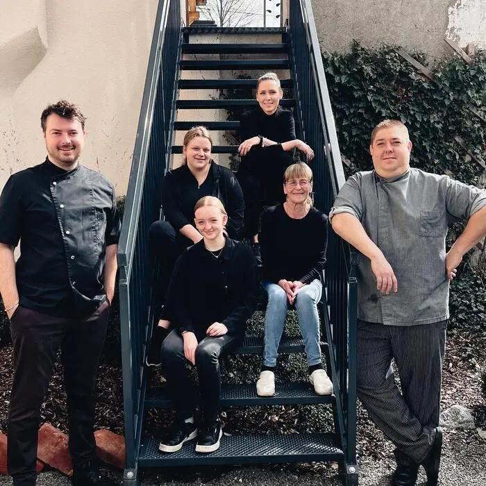 Harald Theissbacher (links) mit seinem Team