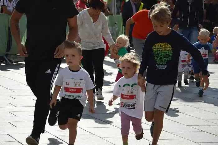 Vormittags durften auch die Kleinsten beim Windelsprint und Kinder- und Jugendlauf ran.