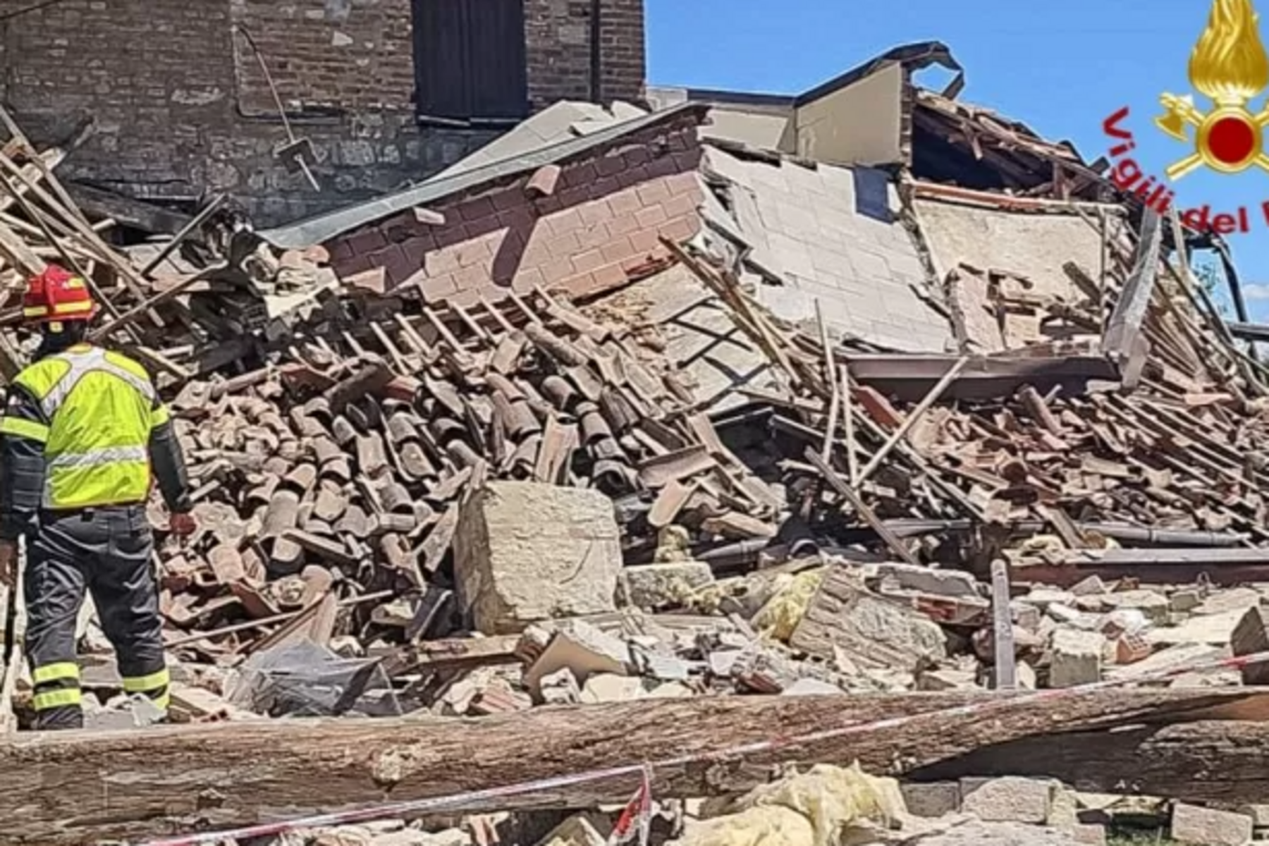Haus nach Explosion in Italien eingestürzt: Drei Tote und zwei Verletzte