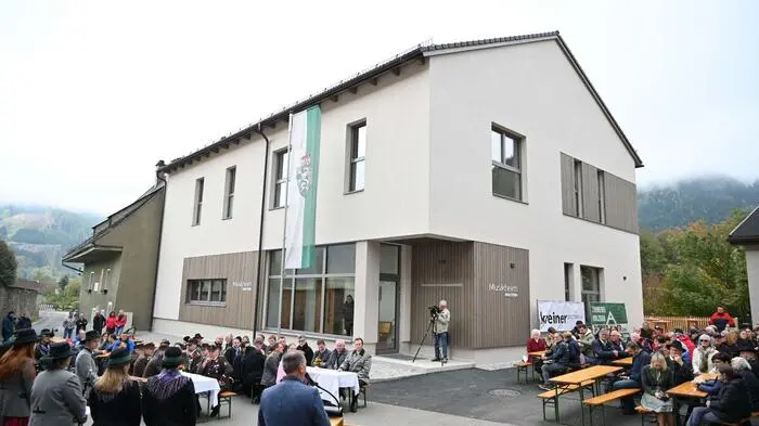 Nach langer Planungs- und Bauphase sowie unzähligen Stunden an Eigenleistung  der Ortmusikkapelle Mautern konnte am Samstag das neue Mauterner Musikheim in der Klostergasse neben der Freiwilligen Feuerwehr feierlich eröffnet werden.