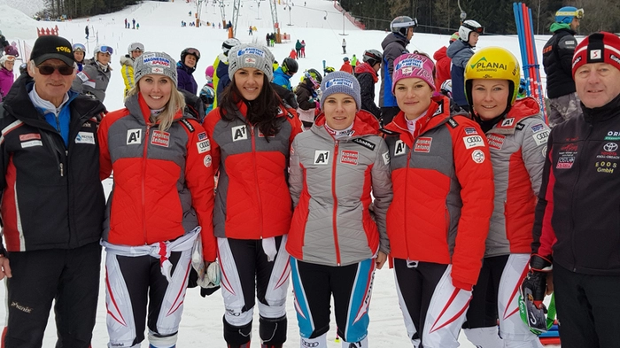 Mit intensiven Riesentorlauf-Trainingsfahrten bereitete sich das Steirer-ÖSV-Nationalteamquartett - Weltmeisterin Nicole Schmidhofer, Conny Hütter, Ramona Siebenhofer und Tamara Tippler - auf ihre nächsten Weltcuprennen in Bad Kleinkirchheim vor