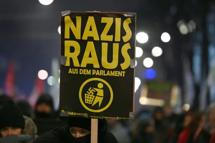 Das Motto lautete "FPÖ-Burschiball blockieren".
