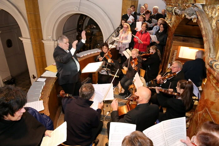 Der Chor und das Orchester der Stadtpfarrkirche St. Nikolaus zu Straßburg (Gesamtleitung: Karl Pöcher) luden zum Auftakt der „Musica Sacra 2019“ in das Gotteshaus. 
