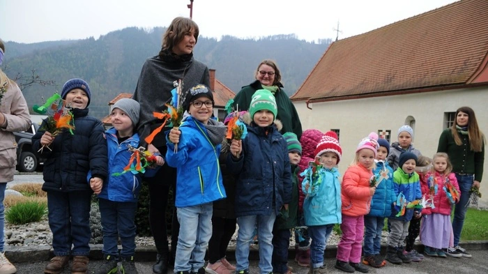 Frische 5 Grad hin, ein wenig Nieselregen her: In Röthelstein...