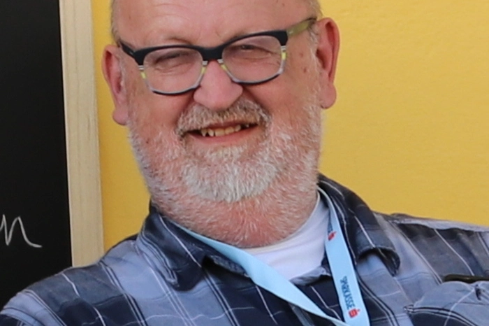 Helmut Kutej, Vertragsbediensteter, Bleiburg: Der Ausfall des Wiesenmarktes ist für alle Bleiburger eine sehr schlimme Situation. Unter den gegebenen Umständen ist es trotzdem die vernünftigste Lösung. Am meisten werde ich den Umzug vermissen, den ich seit vielen Jahren moderieren konnte. Das war ein schönes Erlebnis. Die gesamte Region erleidet einen markanten wirtschaftlichen und gesellschaftlichen Verlust. Der Wiesenmarkt hat seinen besonderen Reiz.