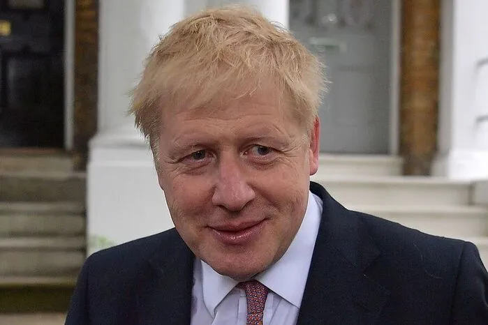 Der frühere Bürgermeister von London war einer der Wortführer der Brexit-Kampagne vor dem Referendum im Jahr 2016. Johnson ist unkonventionell, oft undiplomatisch-polternd und verfügt über Charisma. May ernannte den polarisierenden Politiker nach dem Brexit-Referendum zum neuen Außenminister. Er leistete sich allerdings diverse Ausrutscher und machte insgesamt keine gute Figur auf dem diplomatischen Parkett. Schon vor seinem Rücktritt im Juli 2018 war er ein heftiger Kritiker von Mays Brexit-Kurs.