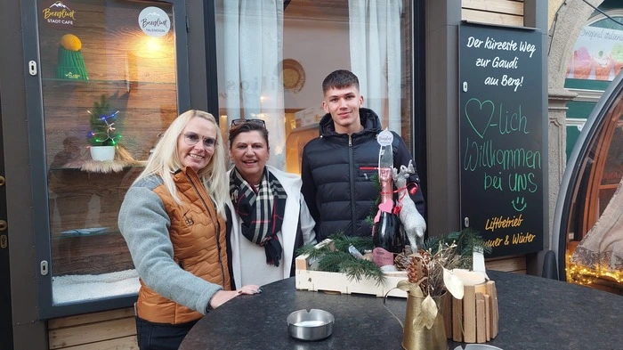 Seit Donnerstag belebt ein neues Abendlokal die Hartberger Fußgängerzone. Neben ihrem „Berglust Stadtcafé“ eröffnete Gabriele Thurner gemeinsam mit ihrem Partner Stefan Hufnagl im ehemaligen „John Cor“ die „Berglust Talstation“. 