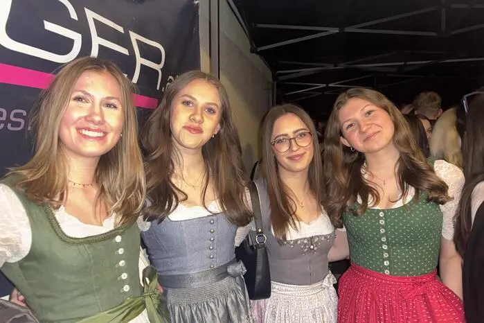 Für den Verein war die Veranstaltung weit mehr als ein geselliger Abend, sondern stellte eine wichtige Einnahmequelle dar. Mit den Erlösen werden zahlreiche Aktivitäten im Laufe des Jahres finanziert.