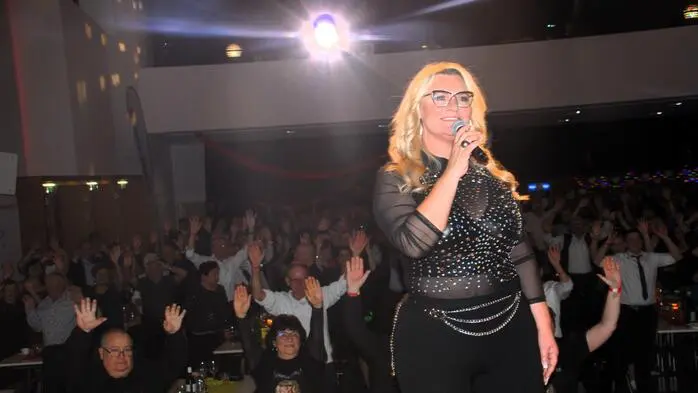 Hunderte Gäste zog es vergangenen Samstagabend in die Hügellandhalle in St. Margarethen an der Raab. Kein Wunder, stand doch der traditionelle „Evergreen“-Abend auf dem Programm. Heuer fand die Veranstaltung der Ortsgruppe SPÖ bereits zum 14. Mal statt. 