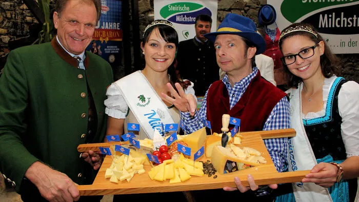 Auf der Burg Obervoitsberg gaben sich am 16. September die Besucher des 15. Voitsberger Käsefestes den Gaumenfreuden hin.