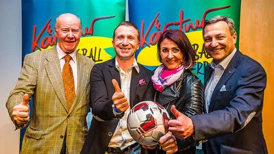 Klaus Mitterdorfer (Zweiter von links) hat es geschafft, er ist der neue KFV-Präsident!