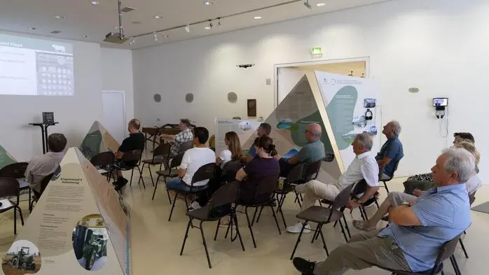 Im Rahmen der Ausstellung „Land.Wirt.Schaft im Wandel“ im Museum Hartberg wurde am Mittwoch das Buch „100 Jahre Viehzuchtgenossenschaft Friedberg“ präsentiert. 