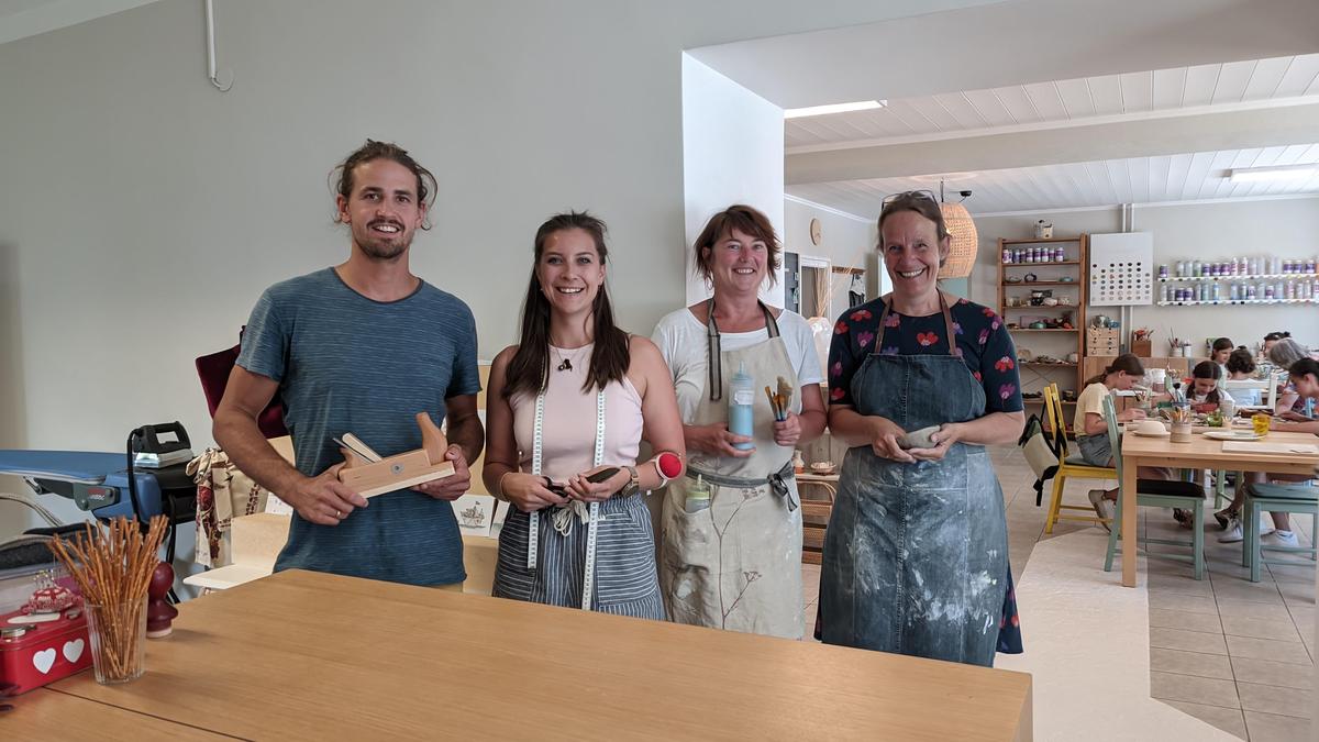 Tischlermeister Lukas Federbusch, Schneiderin Julia Urbantschnig, Bowl´s Kreativraum-Inhaberin Kathrin Schulz und Britta Murbacher (Hüterin der Kreativität) bilden gemeinsam die „Machlerei“