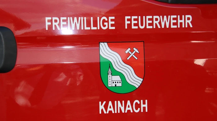 Der Verirrte wurde im Bereich der Aibl-Hütte erschöpft, aber unverletzt aufgefunden und von den Florianis in das Rüsthaus nach Kainach gebracht. Dort wurde der Erschöpfte versorgt, ehe er mit einem Taxi die Heimreise antreten konnte. Um 21.30 Uhr war der Einsatz der Freiwilligen Feuerwehr Kainach beendet.