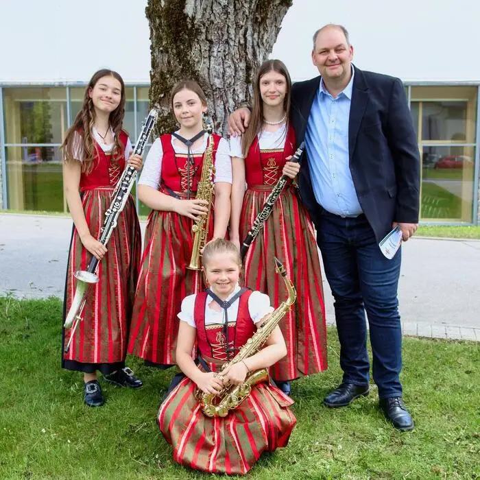 Auch das Ensemble Clarisax mit Lehrer Peter Kundert fährt nach Liechtenstein