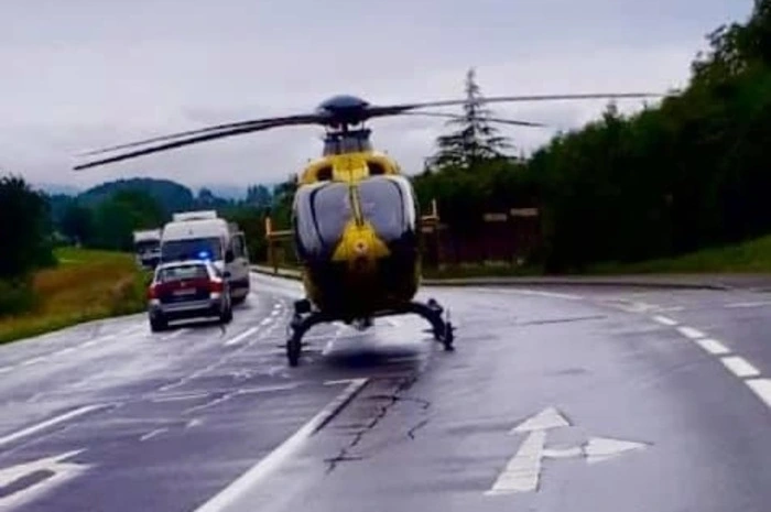 Die Jugendliche wurde per Rettungshubschrauber C 12 in die Kinderchirurgie nach Graz transportiert.