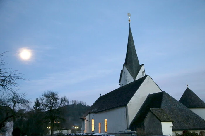 Zahlreiche Besucher waren am Sonntagabend in das Gotteshaus von Glantschach (Foto) gekommen.