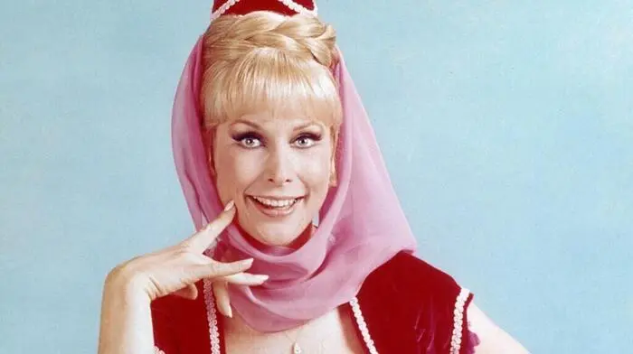 Als hinreißender Flaschengeist bezauberte Jeannie 50 Jahre lang die Fernsehwelt. Was wurde aus Barbara Eden?