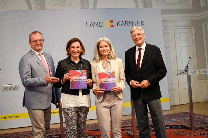 Klaus Ropin, Sabine Oberzaucher-Riepl, Elisabeth Jaksche-Hoffman, Peter Kaiser (v. l.) 