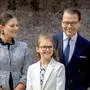 Kronprinzessin Victoria von Schweden mit Prinz Daniel und Prinzessin Estelle