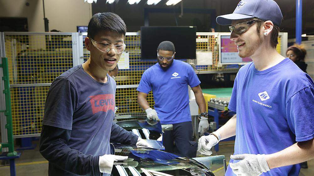 „Sie sind ziemlich langsam und ungeschickt“, sagt ein chinesischer Vorarbeiter über seine US-Kollegen 
