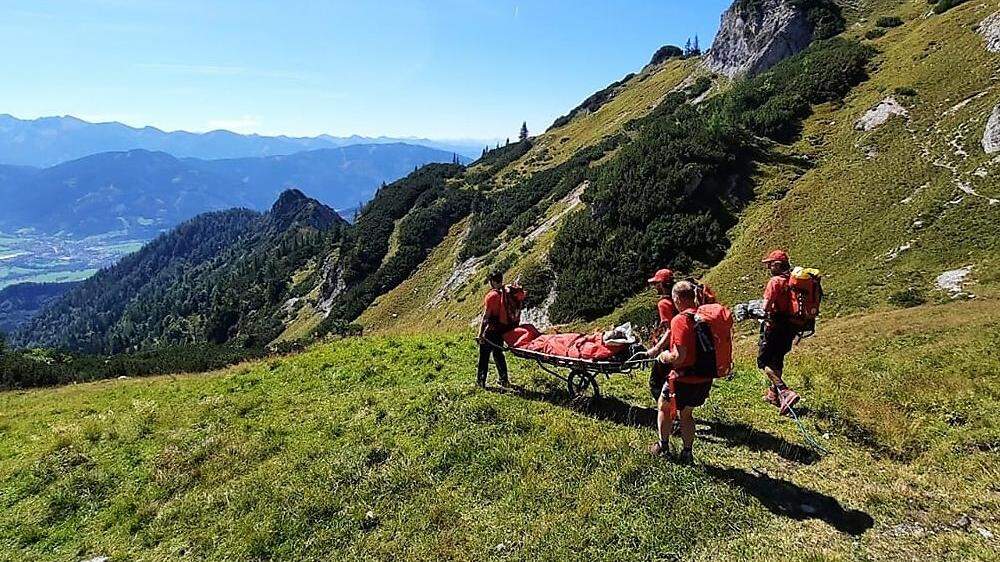 Bergretter transportierten den Verletzten ins Tal