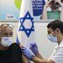 Israel vergibt seit rund einer Woche Auffrischungsimpfungen für 60-Jährige und ältere Jahrgänge  - als erstes Land weltweit