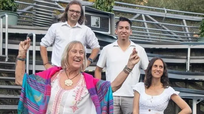 Die Musiker Manuel Wallner und Sebastian Gross aus Leibnitz mit Sängerin Eva Schilder alias „Eva Argentina“ und Tochter Miriam Hope