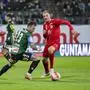 RIED,AUSTRIA,25.OCT.24 - SOCCER - ADMIRAL 2. Liga, SV Ried vs Kapfenberger SV 1919. Image shows Michael Sollbauer (Ried) and Alexander Hofleitner (Kapfenberg).
Photo: GEPA pictures/ Christian Moser