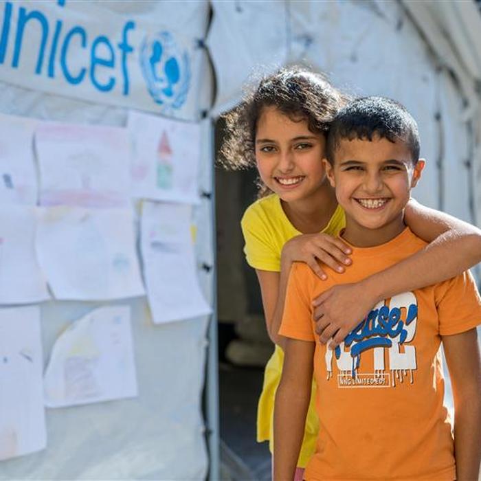 UNICEF ist eine Organisation, die weltweit Kindern hilft