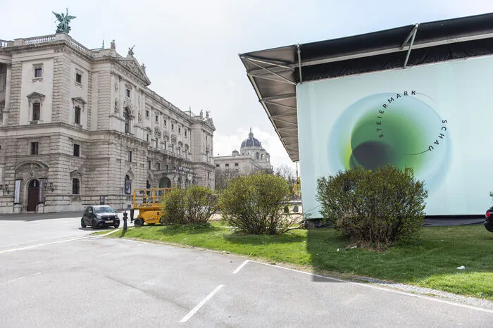 Die Ausstellung "wer wir sind" hätte heute eröffnet werden sollen.