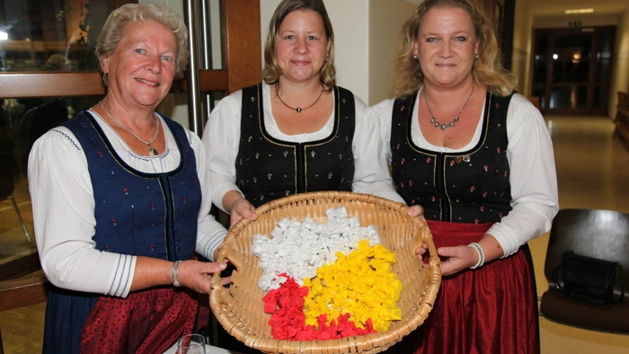 Die Singgemeinschaft Sörg unter Chorleiterin Christine Scherwinzel und Obfrau Monika Grabner feierte am Samstag mit einem Liederabend im Kulturhaus in Liebenfels ihr 30-jähriges Jubiläum.