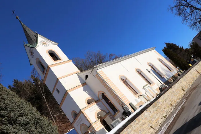 Die Evangelische Pfarrkirche Waiern wurde im Jahr 1852/53 errichtet.