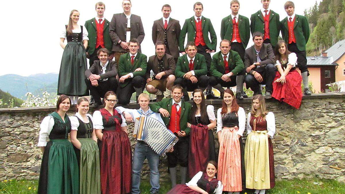 Bei ihrer Tracht sind die Metnitztaler traditionell unterwegs