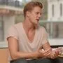 Lukas Zuschlag im Café Opera 